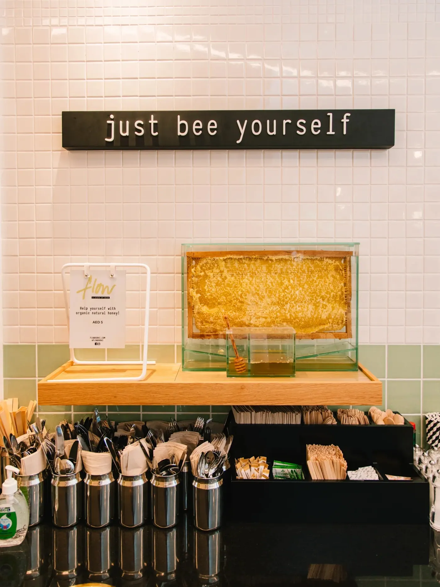 Flow Cafe — view 2 of 13
