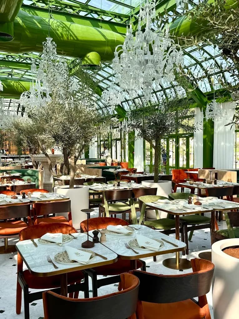 Folly Brasserie — view 3 of 7