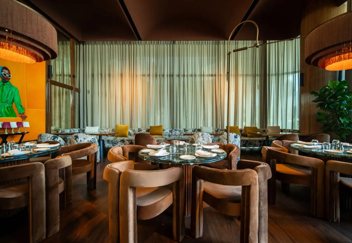 Frou Frou — view 5 of 7
