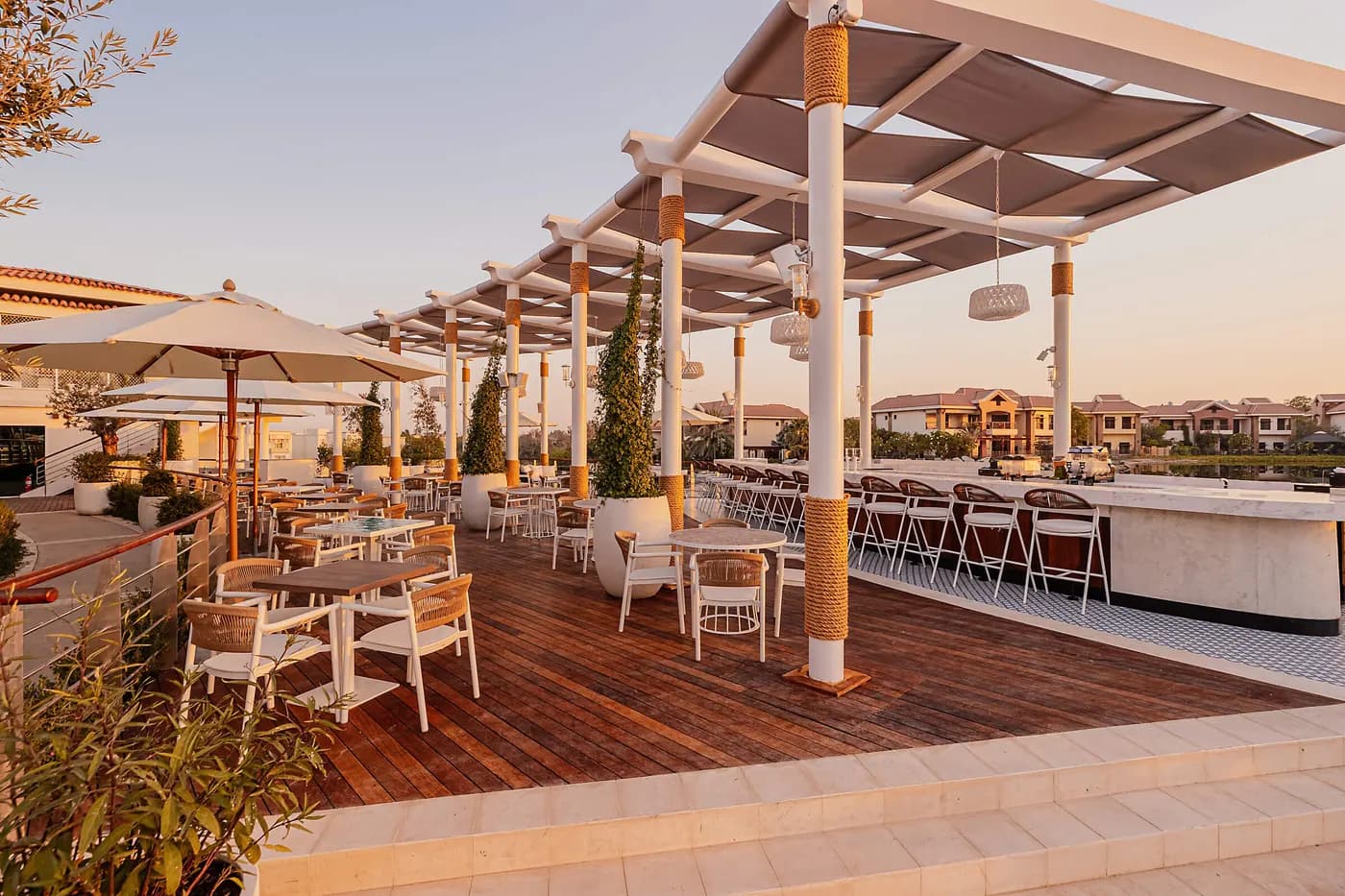 Jumeirah Islands Clubhouse — view 5 of 9