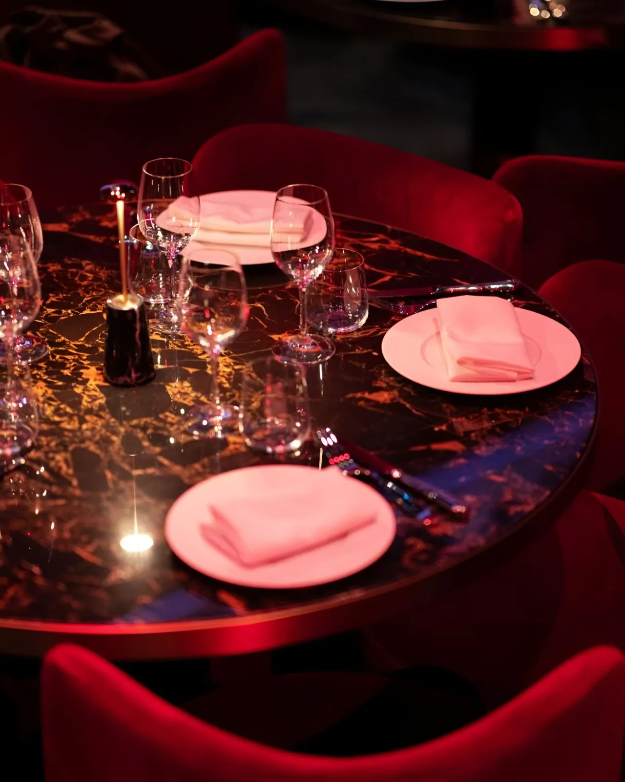 Paris Paradis — view 5 of 6