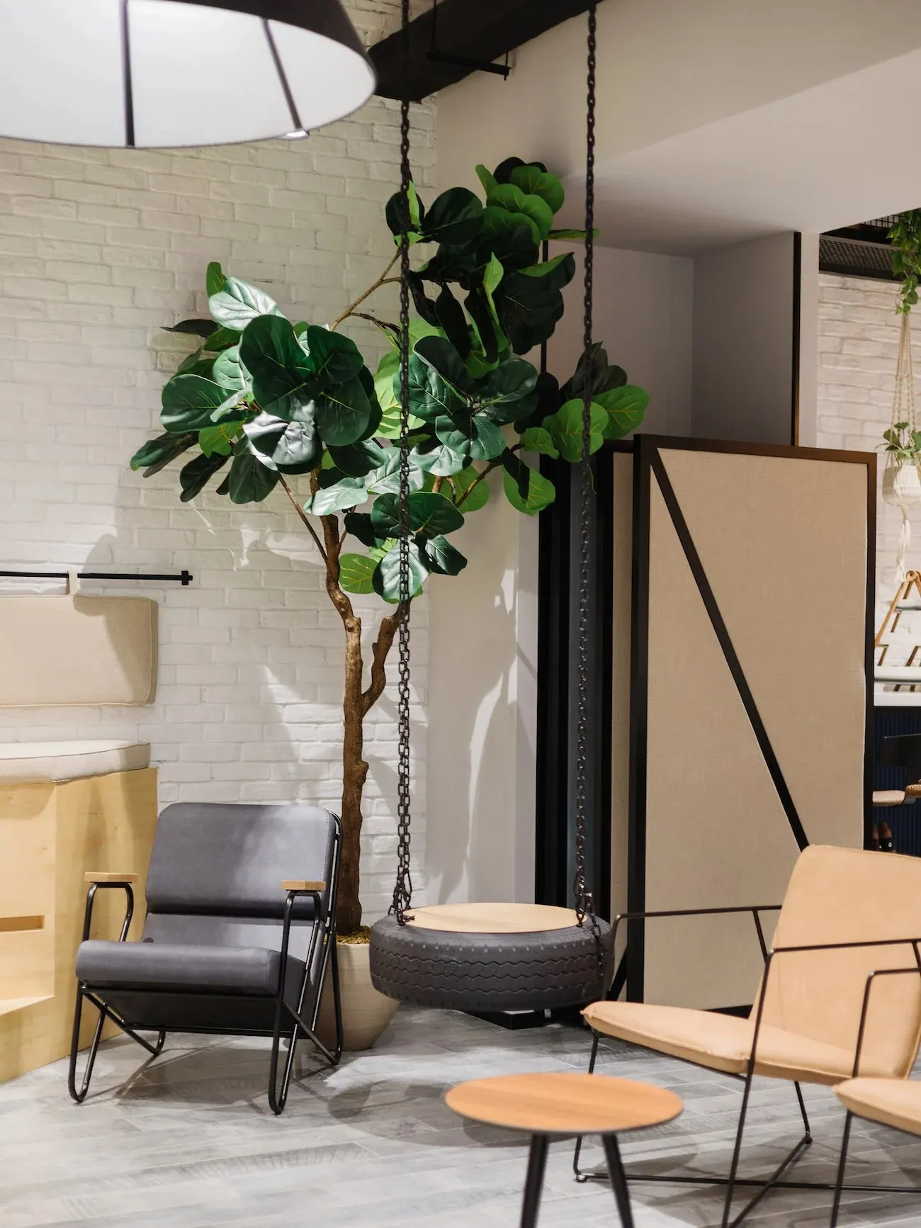 SARA Group Office — view 5 of 15