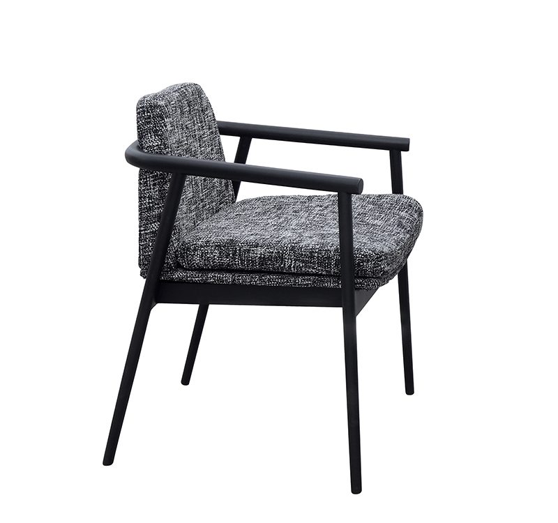 Isu Armchair