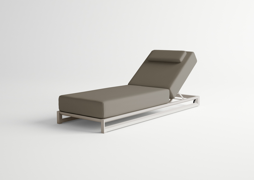 Nubes Single Sunlounger (No Wheels)